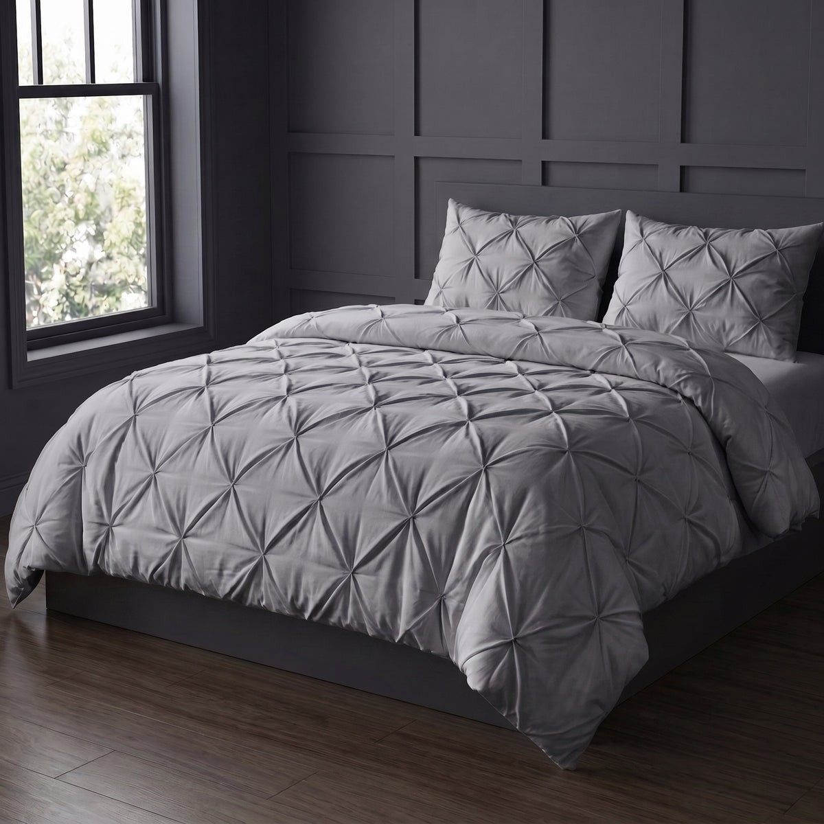 threadncloud pintuck duvet cover set with two pillow covers
